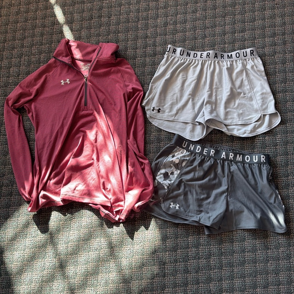 Women’s medium under armour bundle